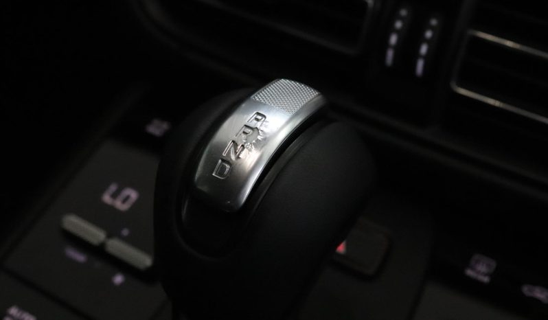 
								2022 Porsche Macan GTS full									