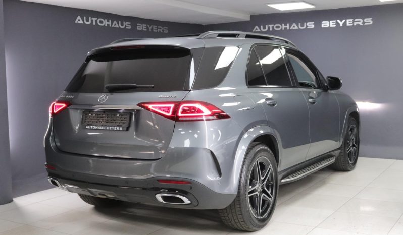 
								2022 Mercedes-Benz GLE GLE300d 4Matic AMG Line full									