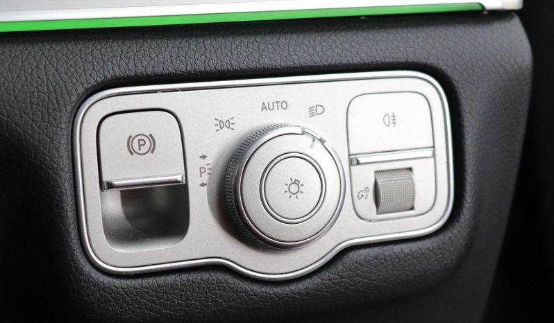 
								2022 Mercedes-Benz GLE GLE300d 4Matic AMG Line full									