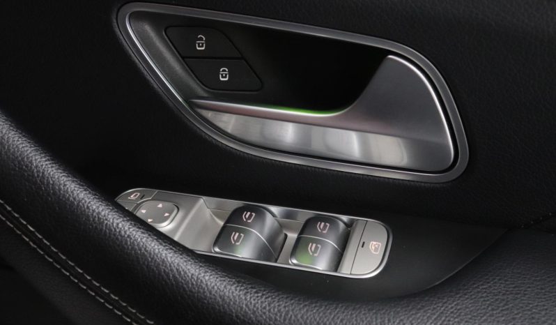 
								2022 Mercedes-Benz GLE GLE300d 4Matic AMG Line full									