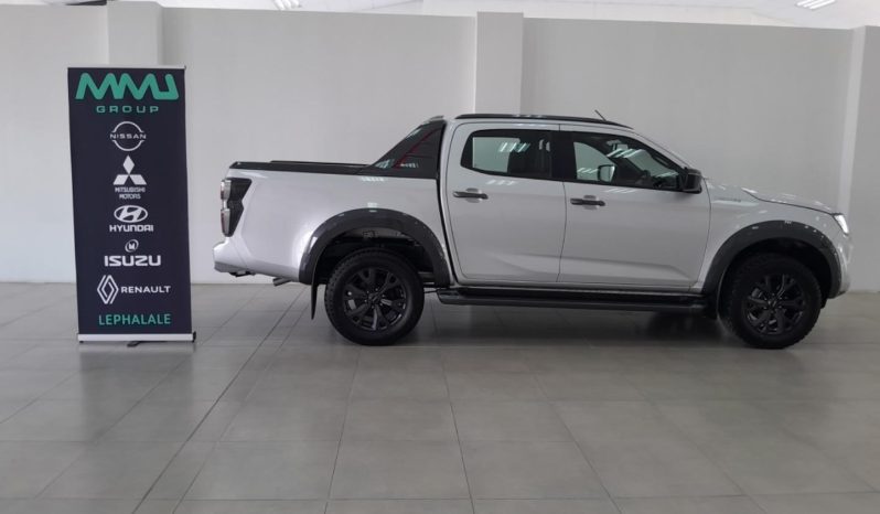 
								2024 Isuzu D-Max 3.0TD Double Cab V-Cross full									